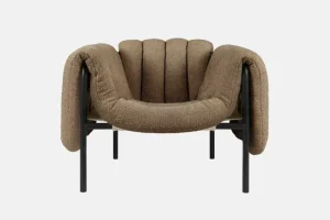 Hem Sitzgelegenheiten-Puffy Loungesessel, Bouclé Sawdust – Stahl Schwarzgrau