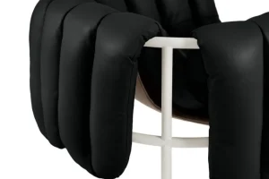Hem Sitzgelegenheiten-Puffy Loungesessel, schwarzes Leder – Stahl cremefarben