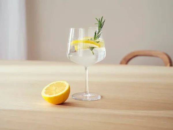 Iittala Gläser Und Tassen^Essence Cocktailglas, 630 ml, 4 Stück, klar