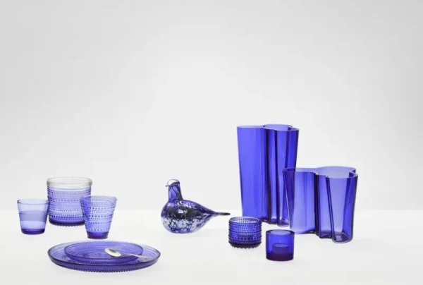 Iittala Gläser Und Tassen^Kastehelmi Trinkglas 30 cl, 2 Stück, Ultramarinblau