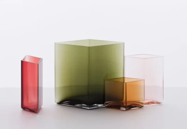 Iittala Vasen-Ruutu Vase, 115 x 140 mm, cranberry