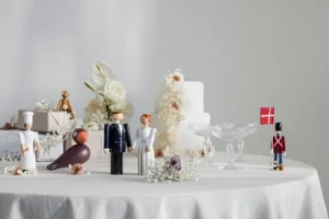 Kay Bojesen Denmark Dekorationsgegenstände^Braut, Weiß