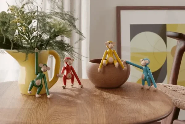 Kay Bojesen Denmark Dekorationsgegenstände^Holzaffe, mini, Vintage-Gelb