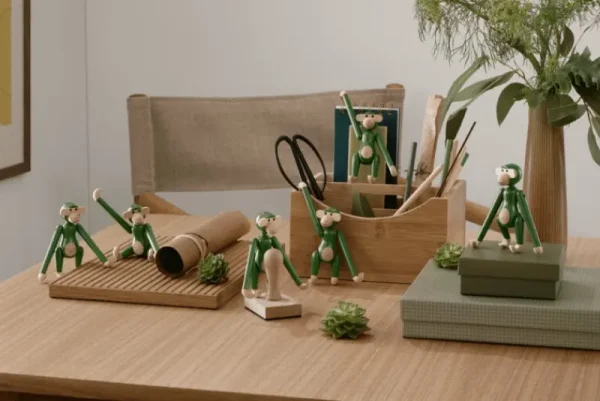 Vitra Dekorationsgegenstände-Kay Bojesen Denmark Holzaffe, mini, Vintage-Grün
