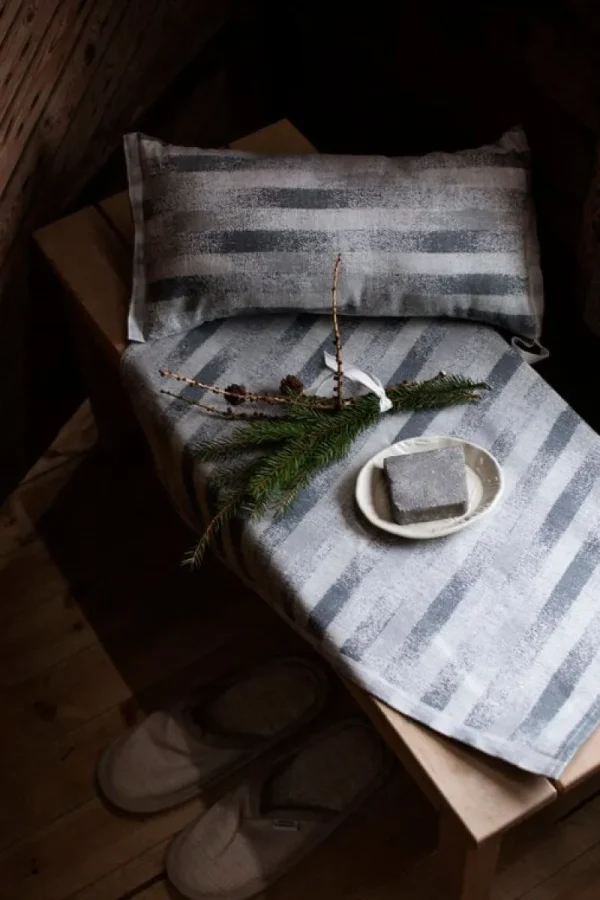 Lapuan Kankurit Badezimmertextilien^Hohto Saunakissen, weiß - grau