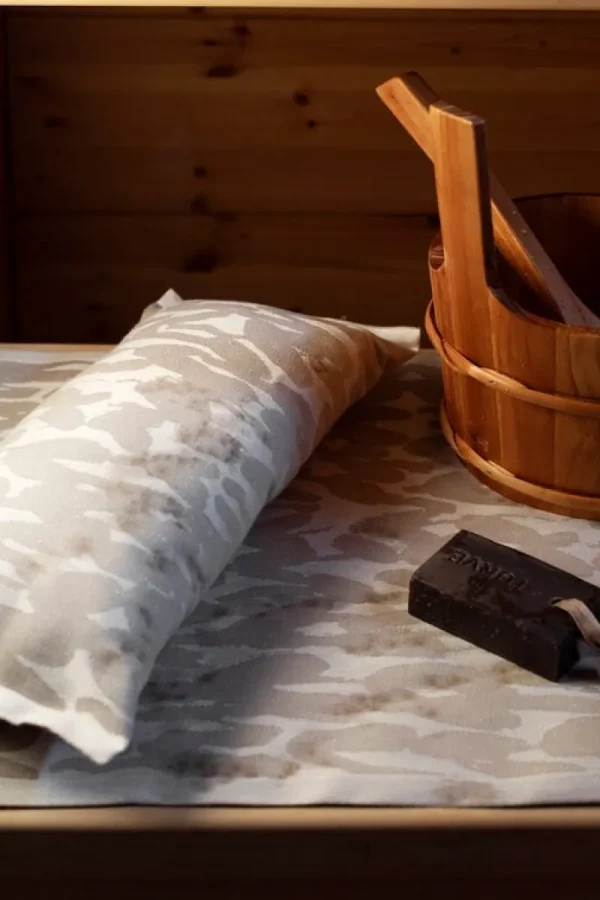 Lapuan Kankurit Badezimmertextilien^Jäkälä Sauna-Sitzunterlage, 46 x 150 cm, Weiß - Leinen
