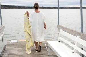 Lapuan Kankurit Badezimmertextilien^Villiyrtit Badehandtuch, Gelb - Leinen