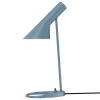 Louis Poulsen Bürobeleuchtung | Schreibtischlampen^AJ Mini Tischleuchte, Taubenblau