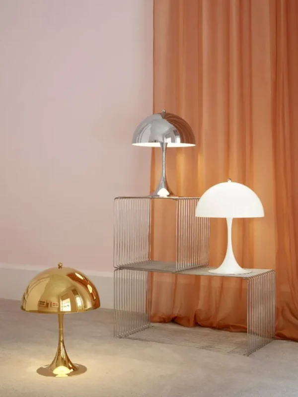 GUBI Tischlampen-Louis Poulsen Panthella 320 Tischleuchte, Messing