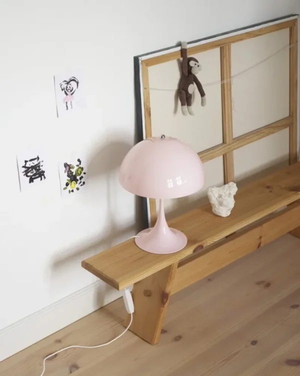 Hem Tischlampen-Louis Poulsen Panthella 250 Tischleuchte, Blassrosa, Acryl