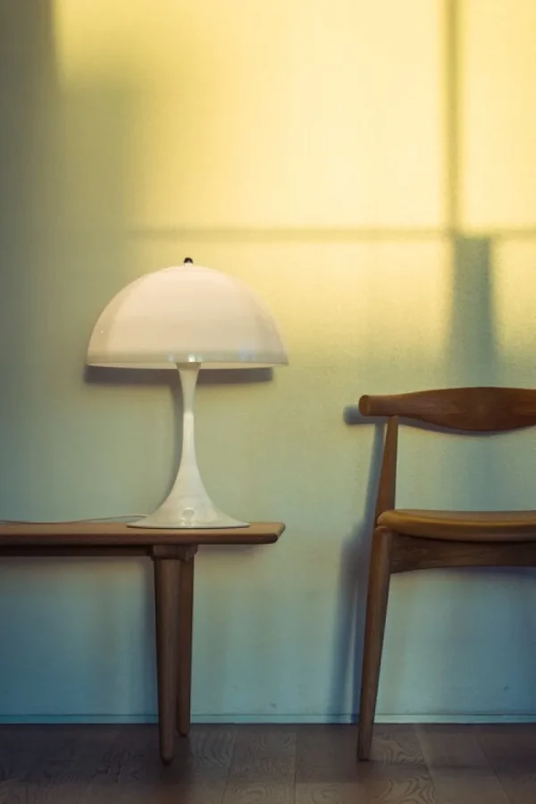 Normann Copenhagen Tischlampen-Louis Poulsen Panthella 400 Tischleuchte, V2, Opalweiß