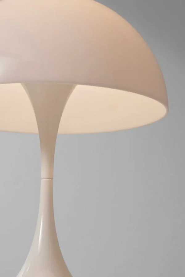 Louis Poulsen Außenbeleuchtung | Tischlampen^Panthella 250 Portable Tischleuchte, Acryl, Opalweiß