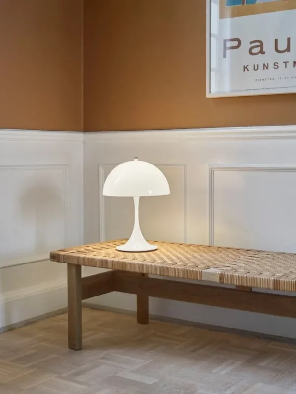 Louis Poulsen Außenbeleuchtung | Tischlampen^Panthella 250 Portable Tischleuchte, Acryl, Opalweiß