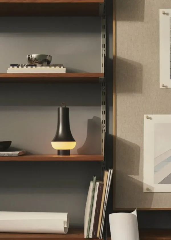 Normann Copenhagen Tischlampen | Tragbare Lampen-Louis Poulsen Tomoshi tragbare Tischleuchte, dunkelbraun