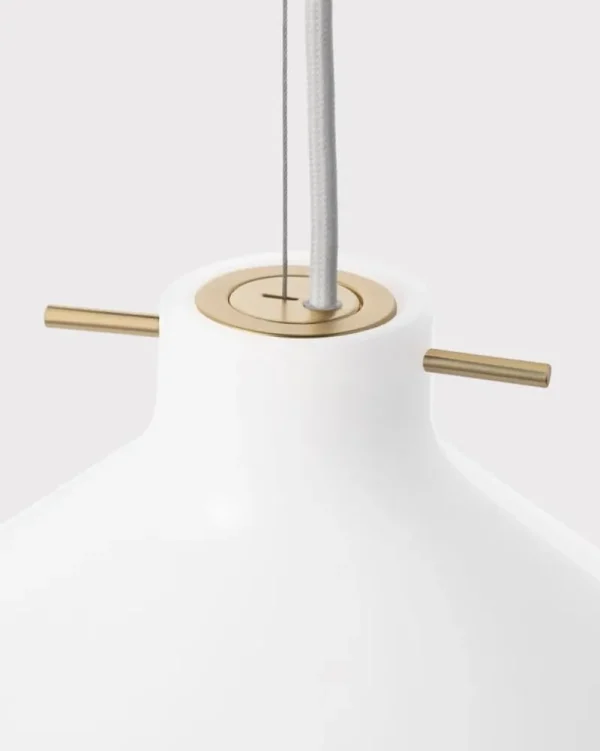 Warm Nordic Deckenleuchten-LYFA Repose Pendelleuchte 175, Opal - Messing