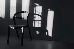 HAY Sitzgelegenheiten-Made by Choice Kastu Stuhl, schwarz