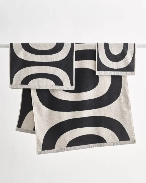 Marimekko Badezimmertextilien^Melooni Badetuch, Graphitgrau - Naturweiß