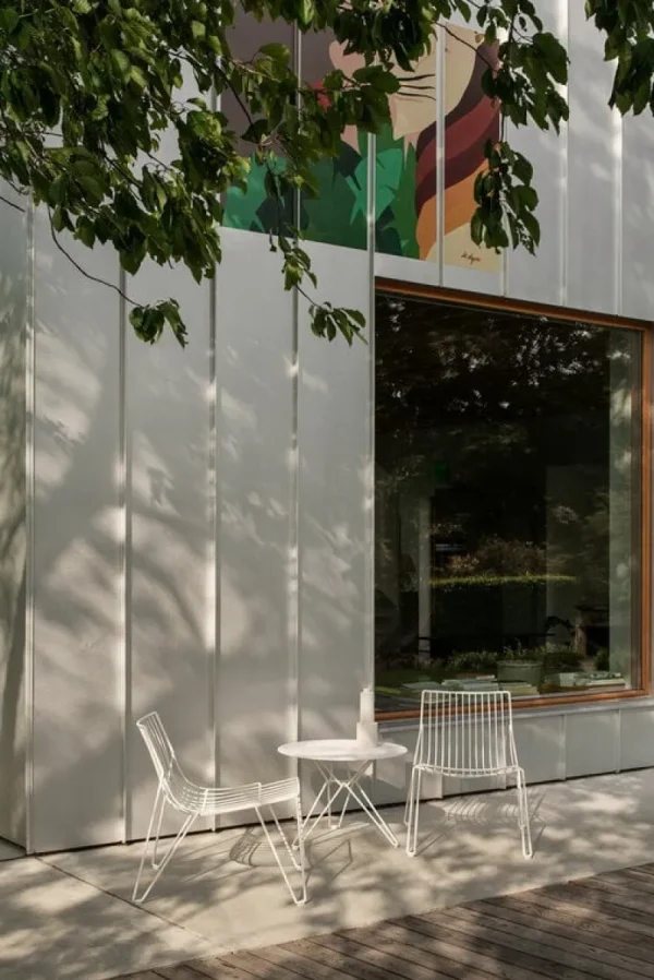 Massproductions Terrassenmöbel^Tio Loungesessel, Elfenbeinweiß