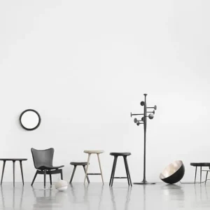 Audo Copenhagen Sitzgelegenheiten-Mater High Stool, 69 cm, schwarz gebeizte Buche
