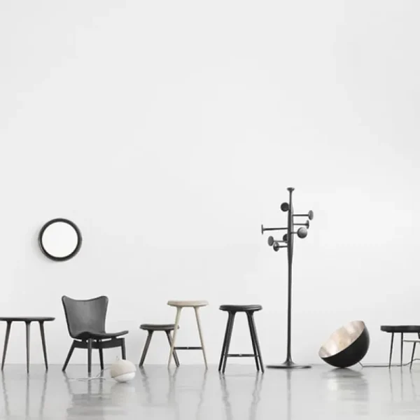 Audo Copenhagen Sitzgelegenheiten-Mater High Stool, 69 cm, schwarz gebeizte Buche
