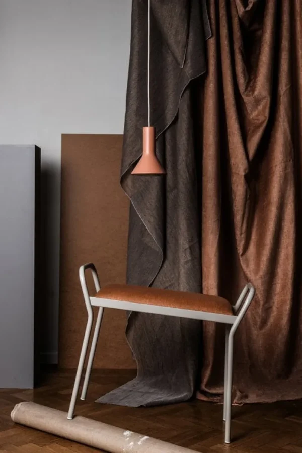 Nichba Sitzgelegenheiten-Maze Anyone Hocker, grau – Rost