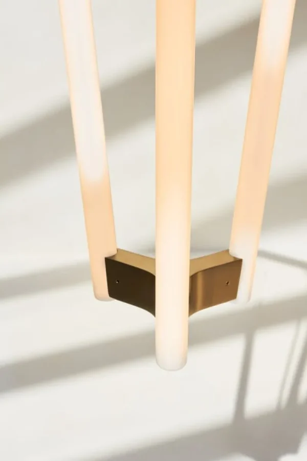 Michael Anastassiades Deckenleuchten-Tube Kronleuchter, Satin Brass