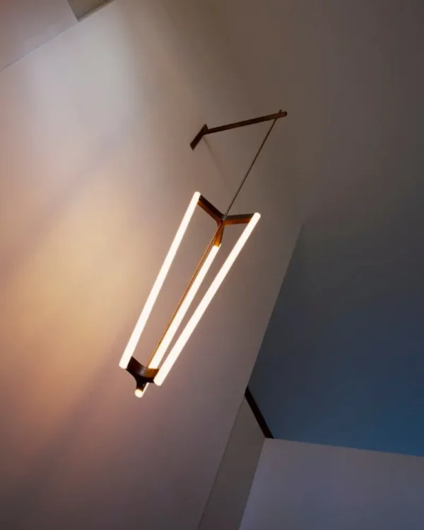 Michael Anastassiades Deckenleuchten-Tube Kronleuchter, Satin Brass