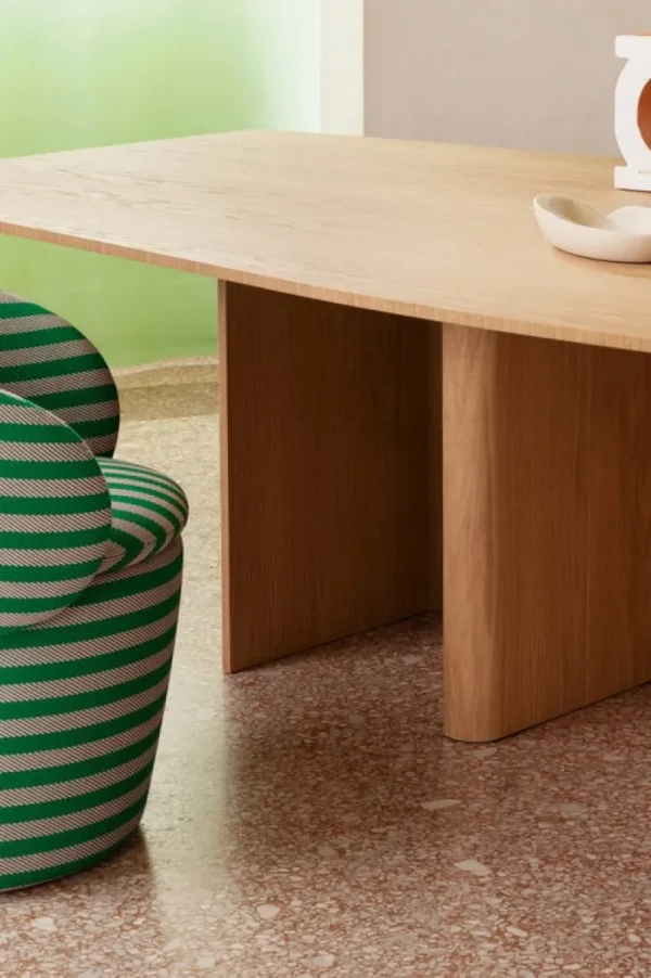 Artek Tische-Miniforms Nami Tisch, Fassform, 260 x 130 cm, gebrannte Eiche
