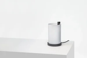 ferm LIVING Tischlampen-Motarasu Enso Tischleuchte, weiß - schwarz gebeizte Eiche