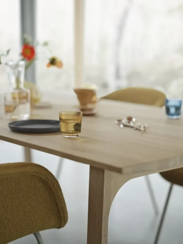 Maze Tische-Muuto Ausziehtisch Earnest, 260 x 100 cm, Eiche geölt