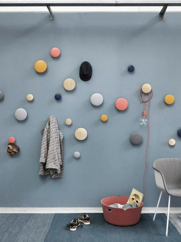 Muuto Garderoben Und Kleiderbügel^Dots Wood Kleiderhaken, nachtblau