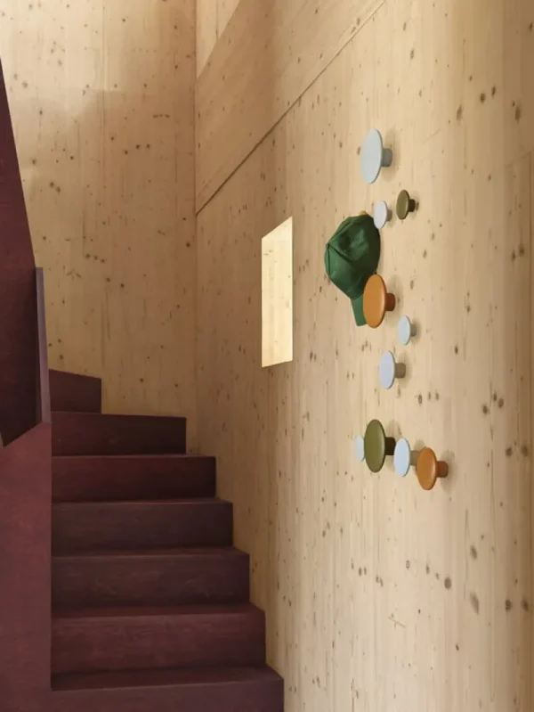 Muuto Garderoben Und Kleiderbügel^Dots Wood Kleiderhaken, Hellblau