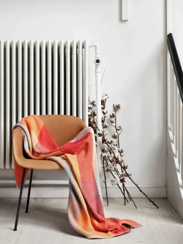 Vitra Sitzgelegenheiten-Muuto Fiber Sessel, Rohrgestell, cognacbraunes Leder/schwarz