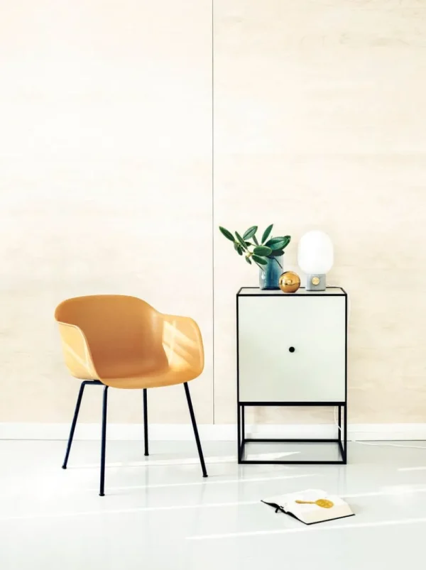 Vitra Sitzgelegenheiten-Muuto Fiber Sessel, Rohrgestell, ockergelb/schwarz