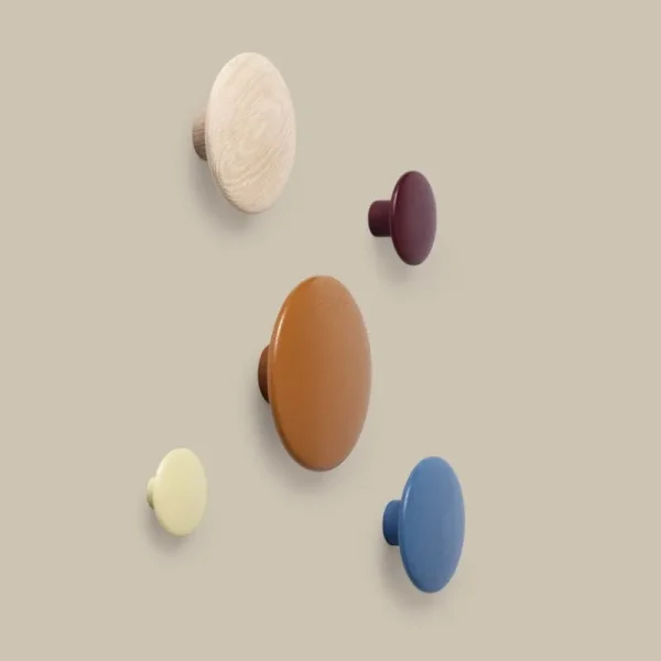 Muuto Garderoben Und Kleiderbügel^Garderobenhaken Dots Wood, hellblau