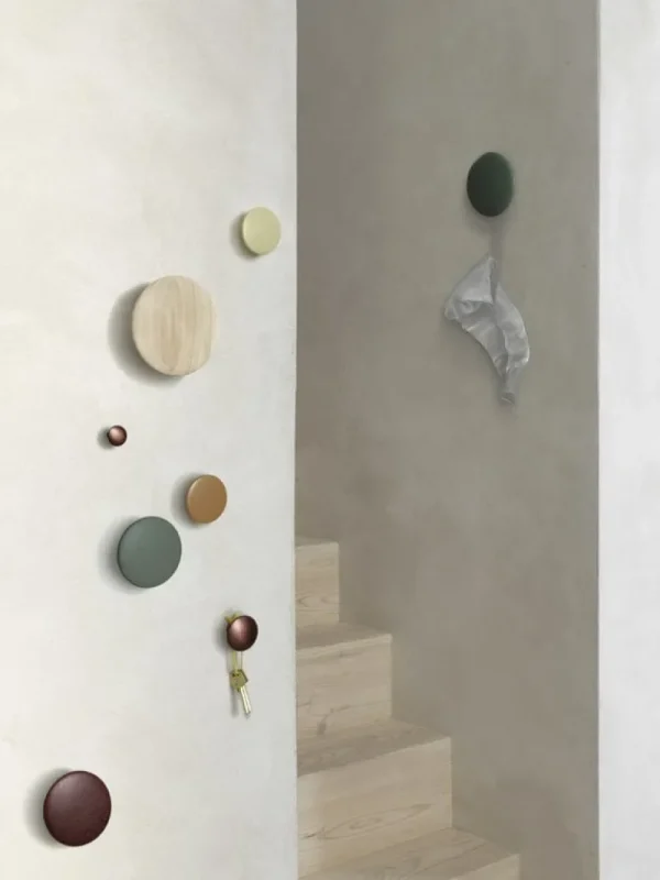 Muuto Garderoben Und Kleiderbügel^Kleiderhaken Dots Metal, umbrabraun