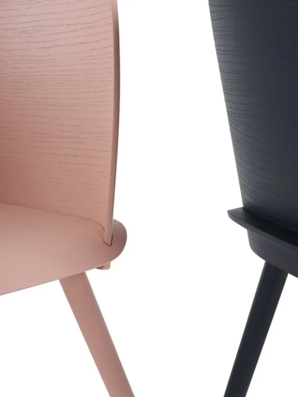 Muuto Sitzgelegenheiten-Nerd Stuhl, hellrosa