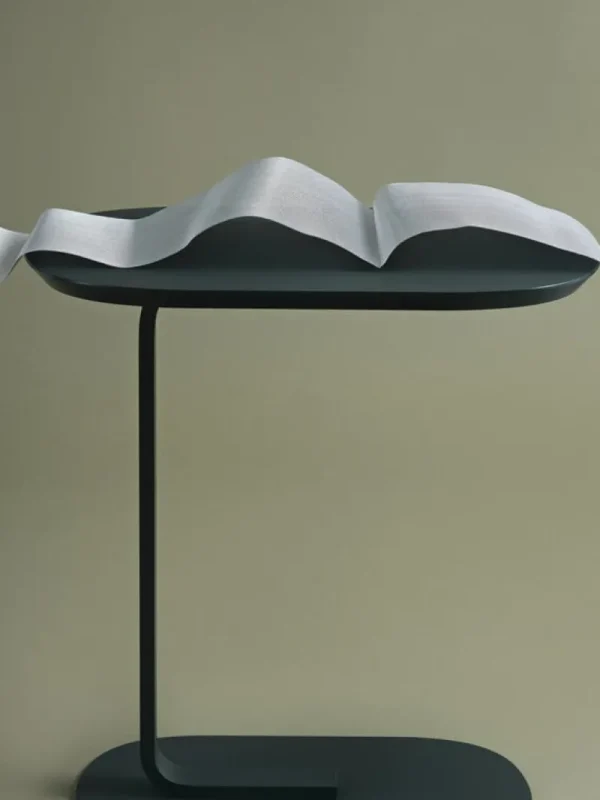 Muuto Tische-Relate Beistelltisch, Höhe: 60,5 cm, Dunkelgrün
