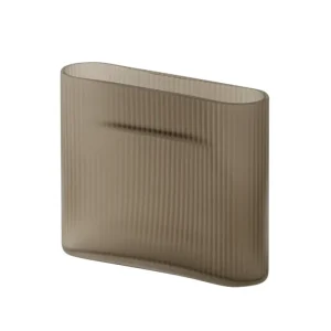 Muuto Vasen-Ridge Vase, 16,5 cm, taupe gefrostetes Glas