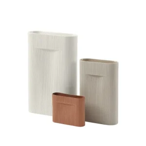 Muuto Vasen-Ridge Vase, 16,5 cm, Terrakotta