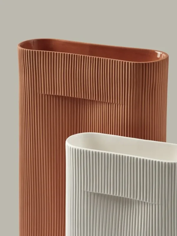 Muuto Vasen-Ridge Vase, klein, cremeweiß