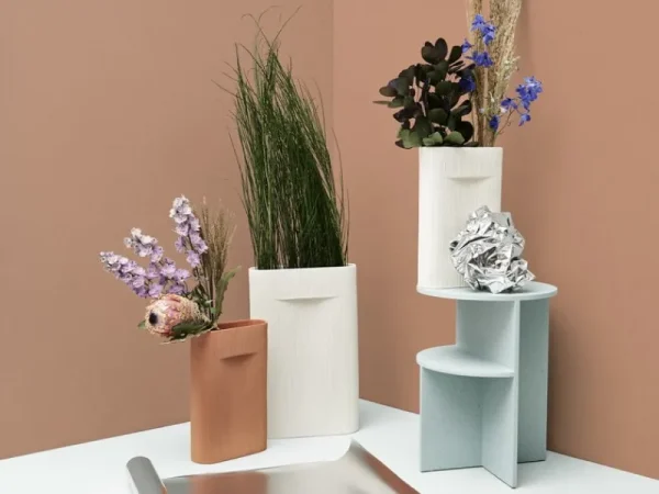 Muuto Vasen-Ridge Vase, klein, cremeweiß