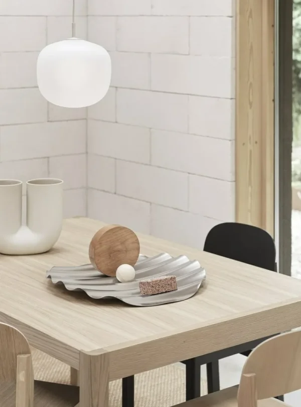 Eero Aarnio Originals Tische-Muuto Tisch Workshop, 140 x 92 cm, Eiche – Eichenfurnier