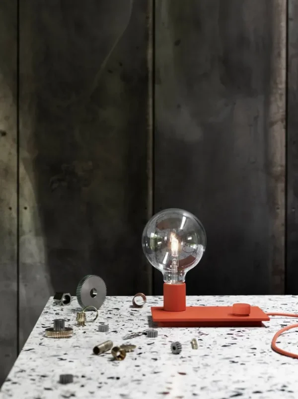 Foscarini Tischlampen-Muuto Tischleuchte Control, rot
