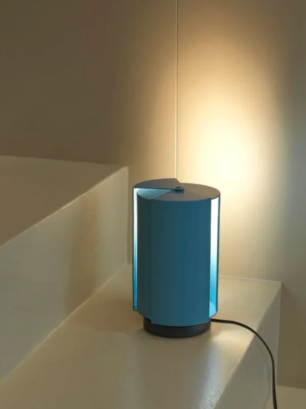 Nuura Tischlampen-Nemo Lighting Pivotante à Poser Tischleuchte, Pastellblau