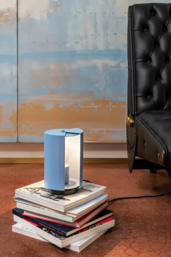 Nuura Tischlampen-Nemo Lighting Pivotante à Poser Tischleuchte, Pastellblau