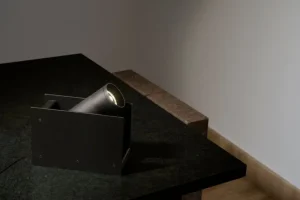 Tom Dixon Tischlampen-Nemo Lighting Plint Steh-/Tischleuchte, Schwarz