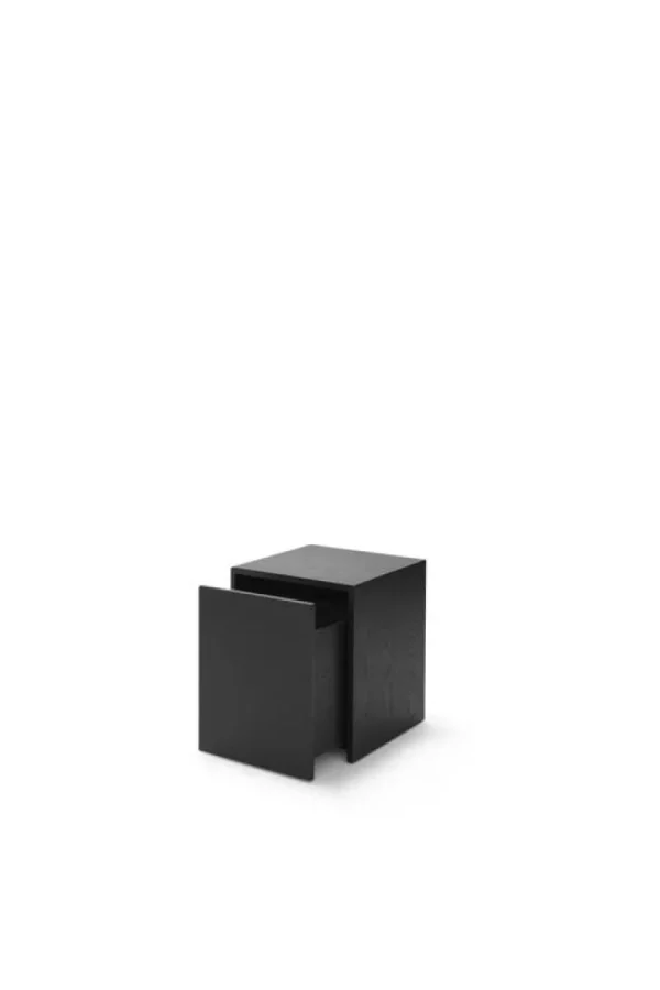 New Works Tische-Beistelltisch Mass mit Schublade, schwarz gebeizte Eiche