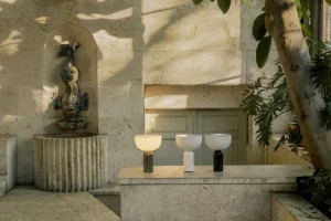 Flos Tragbare Lampen-New Works Kizu Tischleuchte, Gris du Marais Marmor