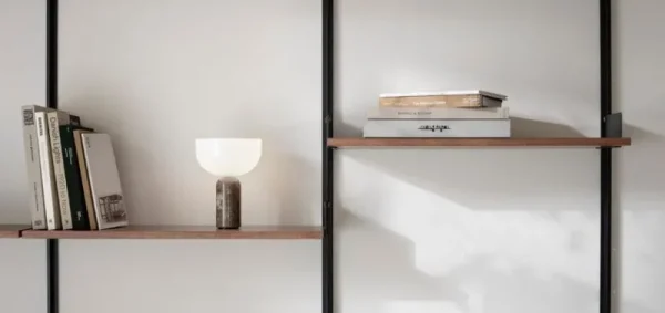 Flos Tragbare Lampen-New Works Kizu Tischleuchte, Gris du Marais Marmor